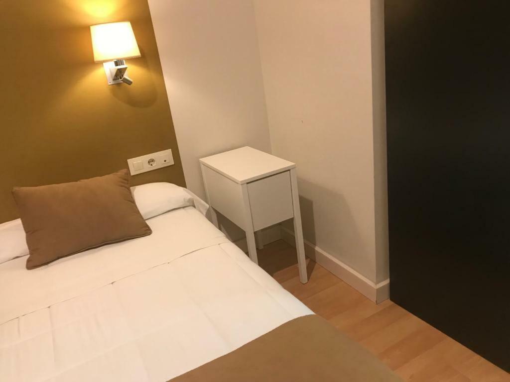 Hotel Moya Navalmoral De La Mata Ngoại thất bức ảnh