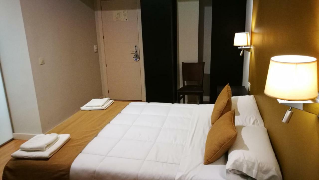 Hotel Moya Navalmoral De La Mata Ngoại thất bức ảnh