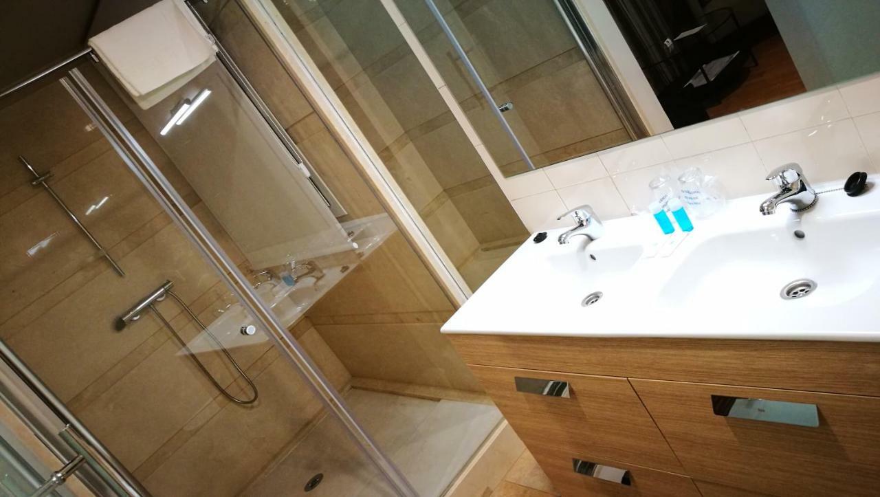 Hotel Moya Navalmoral De La Mata Ngoại thất bức ảnh