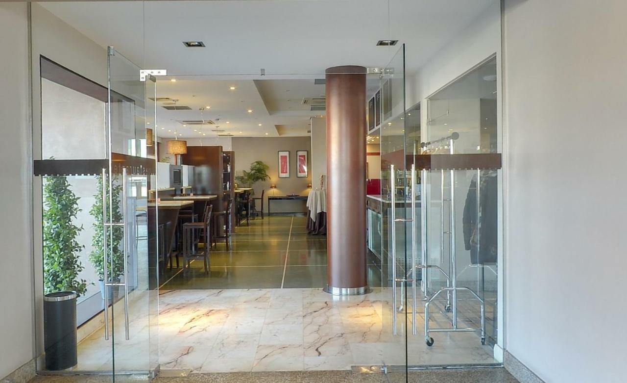 Hotel Moya Navalmoral De La Mata Ngoại thất bức ảnh