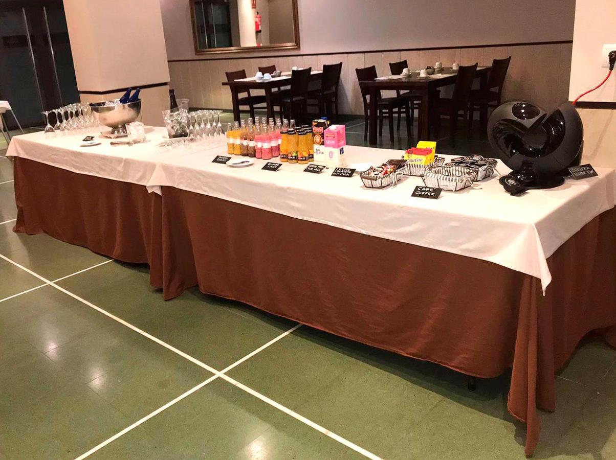 Hotel Moya Navalmoral De La Mata Ngoại thất bức ảnh