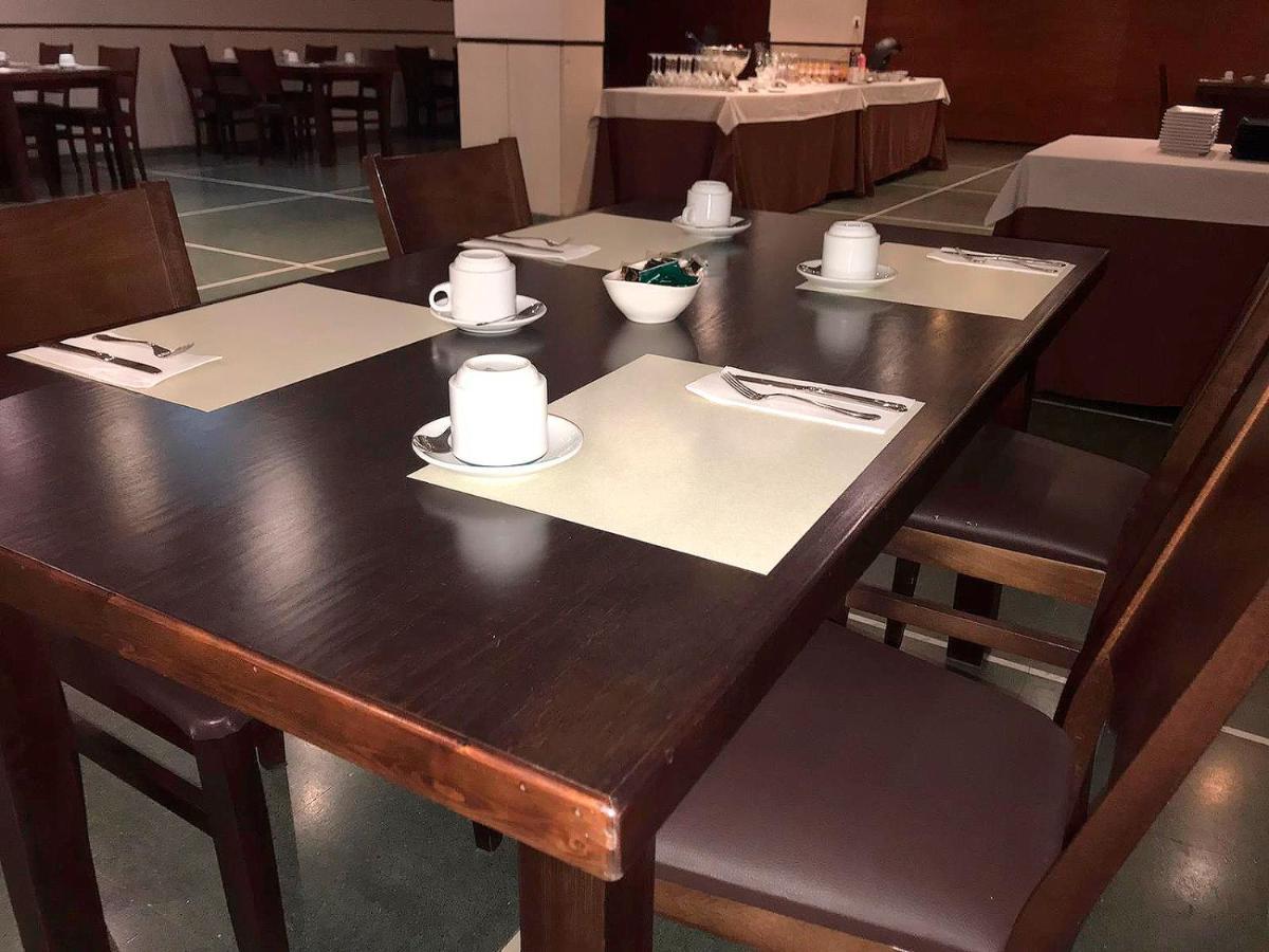 Hotel Moya Navalmoral De La Mata Ngoại thất bức ảnh